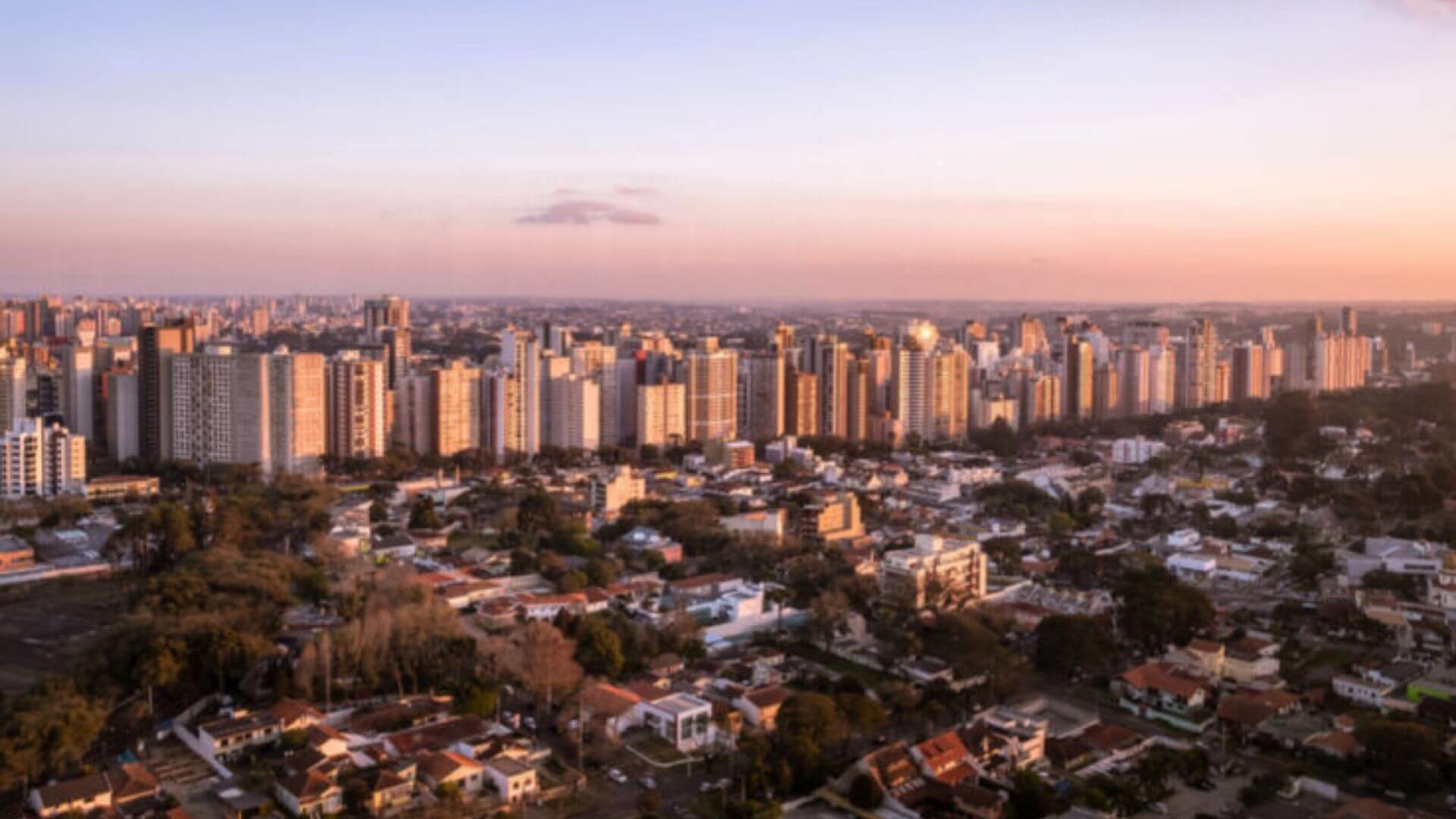 Qual o custo de vida em Curitiba? Descubra aqui!
